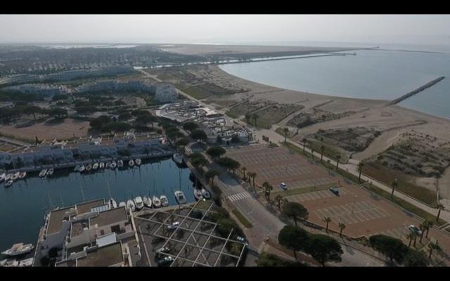 Apartamento AS11677 - Marina de type p3 avec parking privé et appontement Le Grau-du-Roi Exterior foto